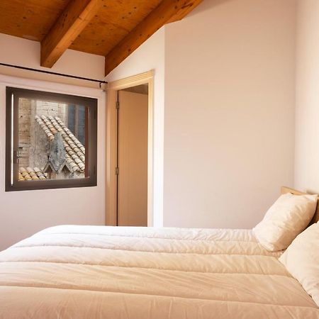 Appartamento Atic Duplex Amb Encant A 10 Minuts De L' Estany Banyoles Esterno foto